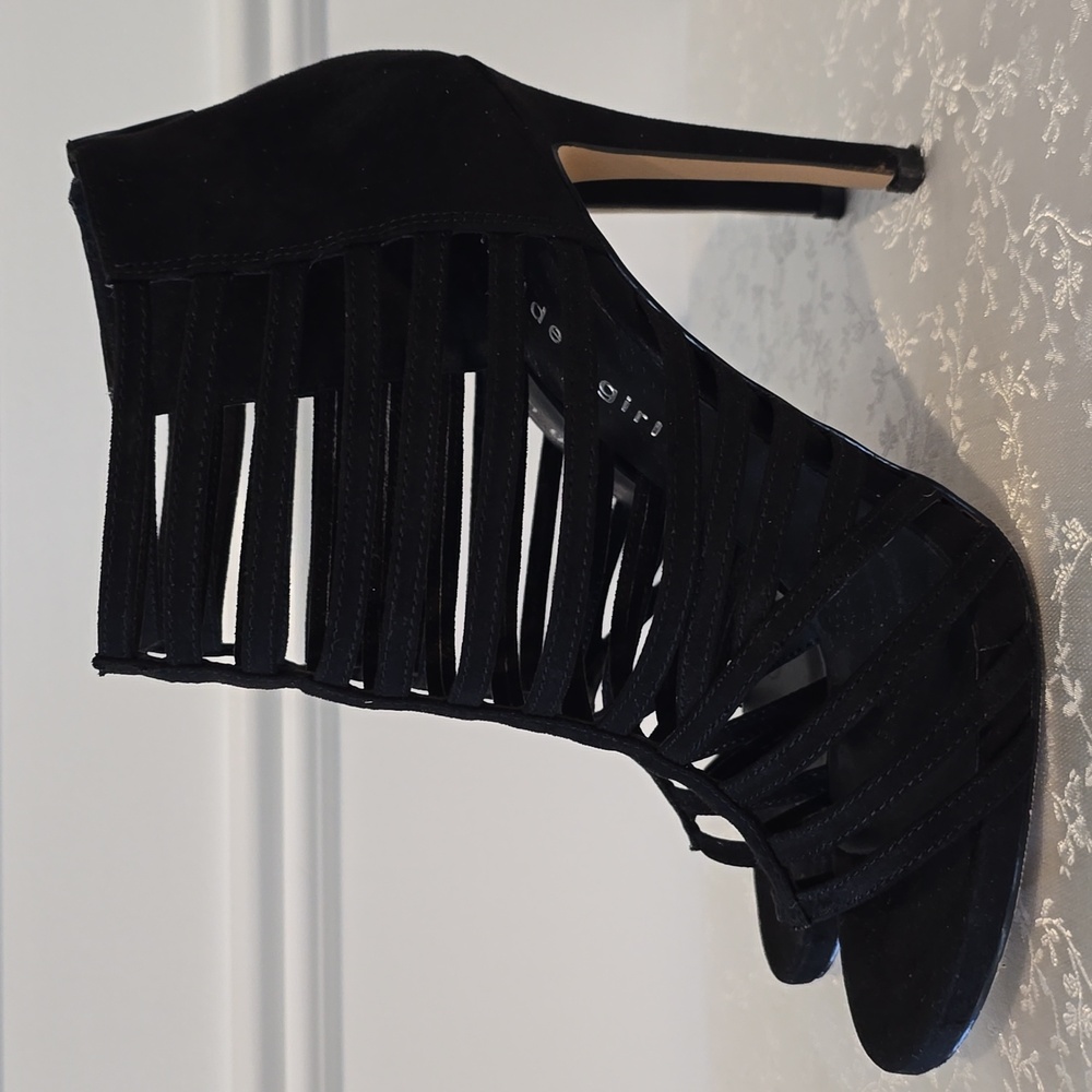 Madden Girl "Lexxx" Women's Size 7 Black Strappy Heeled Sandals - Picture 5 of 11